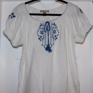 Jeanstar Embroidered Top Size M